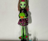MONSTER HIGH кукла Venus McFlytrap Gloom and Bloom, оригинал