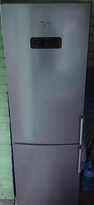 Холодильник Whirpool