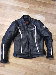 Мотоциклетная куртка
