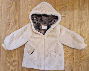 Пальто из искусственного меха Zara для девочки