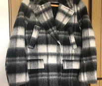 Пальто-куртка h&M в клетку из смесовой шерсти (40 % шерсти) на подкладке