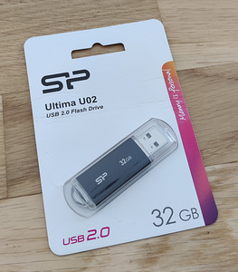 Новая флешка Sp Ultima 32 GB
