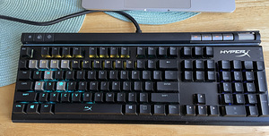 Игровая клавиатура Hyperx Alloy Elite с RGB-подсветкой