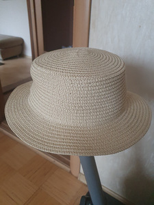 2 шляпки от солнца 57-58разм. плюс шелковый платок