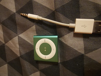 iPod shuffle 4
