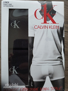 Calvin Kleini meeste T-särk, suurus M