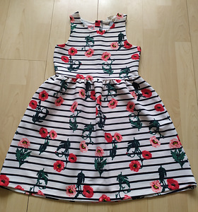H&M pidulik kleit 134-140
