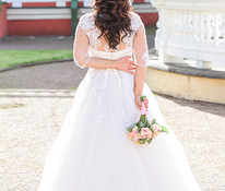 Свадебное платье L - XL, 40- 42, украшение, шубка - муфта