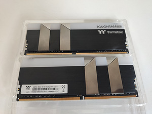 Thermaltake TOUGHRAM RGB Memory (RAM) 3600MHz 16GB (8GB x 2)