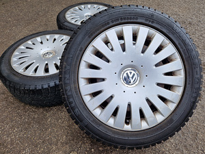 R16 VW оригинальные колеса + колпаки и шины 6 мм