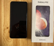 Samsung galaxy M12 черный в отличном состоянии