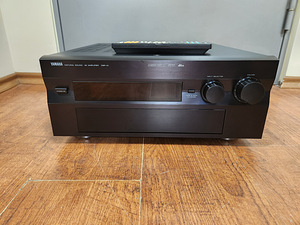 Yamaha DSP-A1 High-End Amplifier