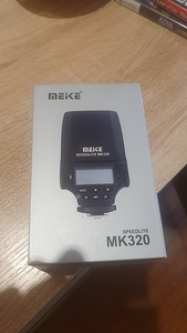 MEIKE MK 320 flash light for Canon