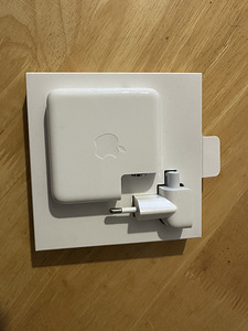 Адаптер питания Apple 61W USB-C
