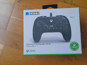 Контроллер Hori Fighting Commander OCTA для Xbox Series X/S