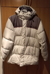 Женская зимняя куртка Nike ( размер 46 )
