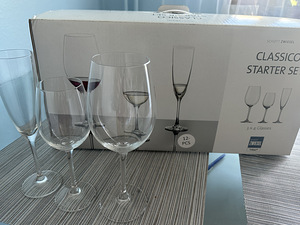 Klaaside komplekt veini ja šampanja jaoks