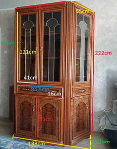 Итальянская мебель шкаф сервант - витрина дерево