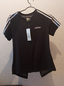 Чёрная футболка "Adidas"