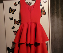 Ilus punane kleit