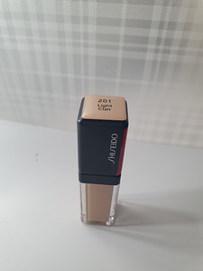 Shiseido Self-Refreshing concealer 5,8ml 201 light clair