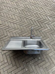 Valamu koos segistiga (2 foto / 4)