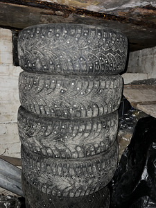 Зимние шины 205/55/16 (1 фото из 2)