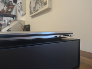 Dell XPS 17 " 9700 RTX 2060 MAX-Q 4K GAMING Laptop Notebook (8 foto / 9)