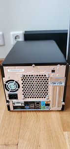 Shuttle SH67H3 Intel i5-2500k 3.3Ghz 8GB 90GB SSD 500GB HDD (3 foto / 5)