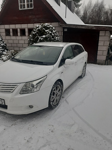 Продам Toyota Avensis (2 фото из 4)