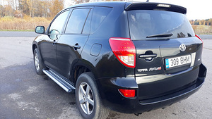 TOYOTA RAV4 2.2D 100kW (6 foto / 15)