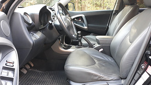 TOYOTA RAV4 2.2D 100kW (10 foto / 15)