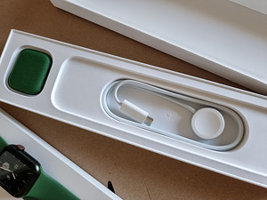 Apple Watch Series 7 41mm Green Aluminium (4 foto / 4)