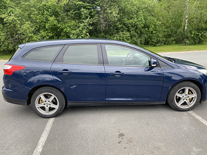 Ford focus (3 foto / 10)