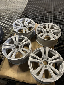 Диски Toyota (1 фото из 3)