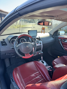 Renault Megane Cabriolet (7 фото из 10)