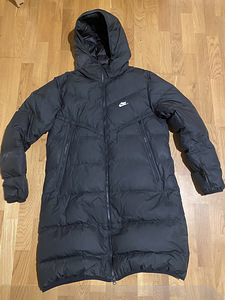 Nike mantel