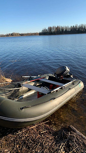 GLADIATOR B330AL + 8hp Yamaha (1 foto / 8)
