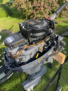GLADIATOR B330AL + 8hp Yamaha (5 foto / 8)