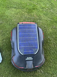 Huscqvarna Automower Solar Hybrid (1 foto / 6)