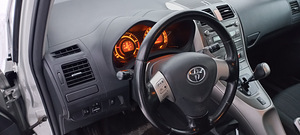Toyota Auris 1.4 diesel (5 foto / 15)