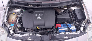 Toyota Auris 1.4 diesel (7 foto / 15)