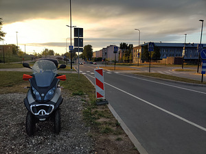 Piaggio MP3 250 IE LT (2 foto / 6)
