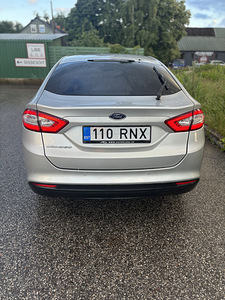 Ford mondeo (4 foto / 12)