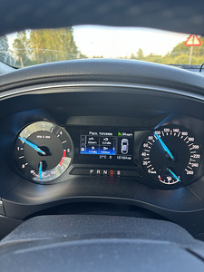 Ford mondeo (11 foto / 12)