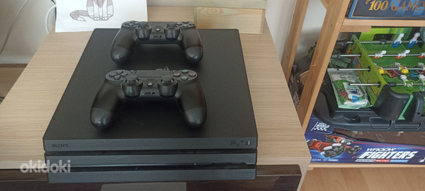 PlayStation 4 PRO heas korras kaks juhtkangi (foto #3)