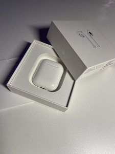 Airpods original (1 фото из 2)