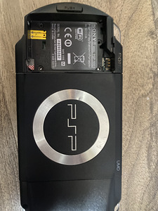 PSP varuosadeks (2 foto / 3)
