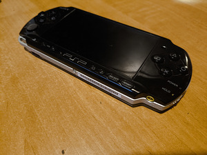 Playstation Portable PSP (1 foto / 3)