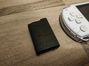 Playstation Portable (3 фото из 4)